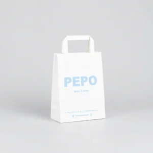 Bolsa de papel blanca pequeña personalizada con asa plana 18x8x24 cm con tinta pantone Pepo