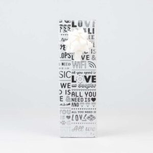 Papel regalo metalizado frase all you need is love art