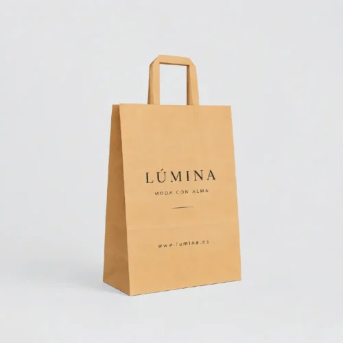 Bolsa de papel kraft personalizada con asa plana 27x12x35 cm, ejemplo Lúmina