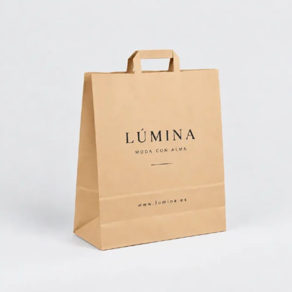Bolsa de papel kraft personalizada grande con asa plana 40x15x45, ejemplo Lúmina Bolsa de papel kraft personalizada grande con asa plana 40x15x45, ejemplo Lúmina